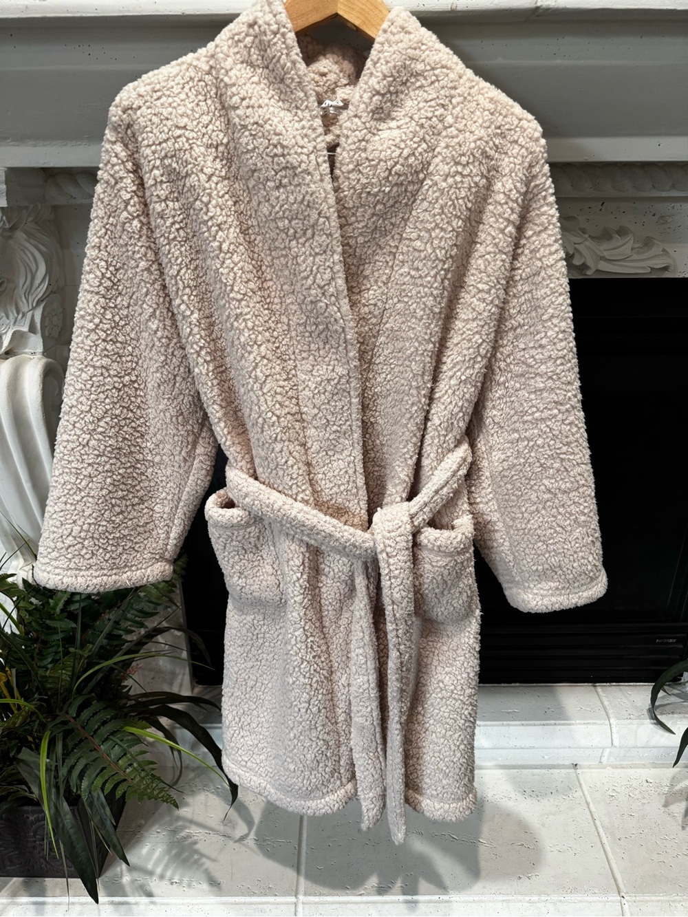 Pottery Barn Cream Plush Sherpa Robe with Belt